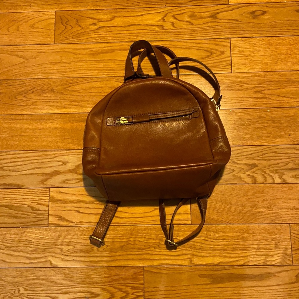Fossil women’s mini leather backpack